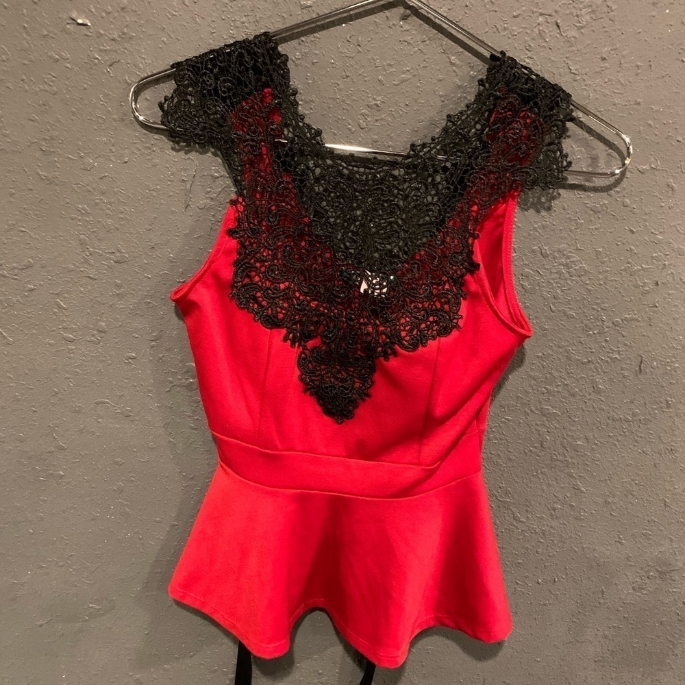 Women’s Lacey Julies Closet Blouse